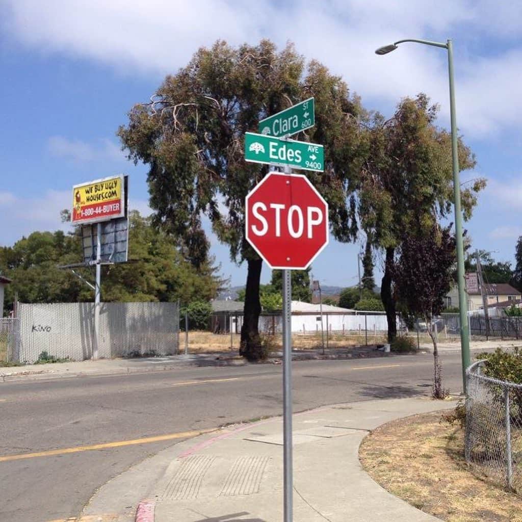 デイミアン・リラードのインスタグラム：「Where I’m from we don’t play that sh**. #ThreeFingerSalute #RealBrookfield 👌🏾👌🏾... good morning」