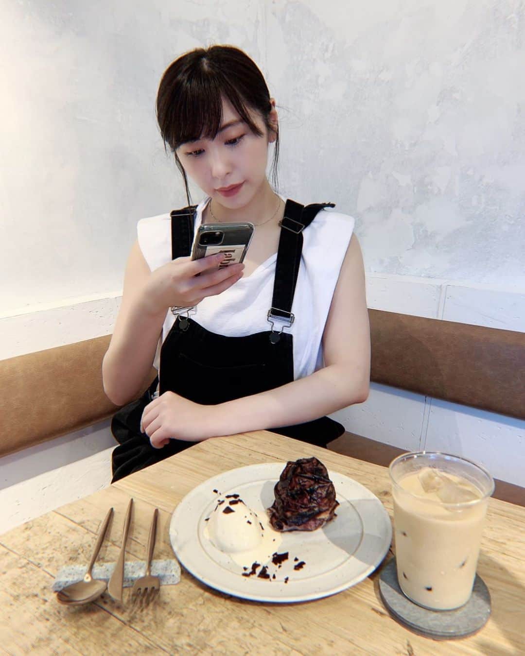 宮下舞花さんのインスタグラム写真 - (宮下舞花Instagram)「natural…📷 . . . . 食べ物を撮るときってなんか…やっぱり嬉しそう…🤫🍰 @nisokucoffee」9月18日 23時43分 - maikamaimaika