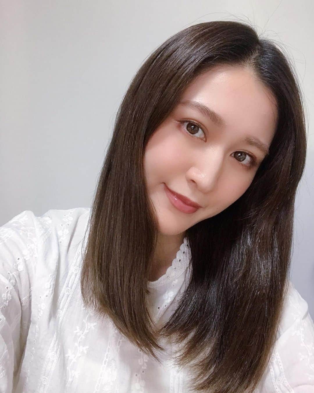 後藤夕貴のインスタグラム：「いつかのメイク💄 ㅤ @tomfordbeauty  eye⌇ハネムーン ㅤ @osaji__  eye,cheek⌇01 Sugata〈姿〉 lip⌇13 Furiko〈振り子〉 lgloss⌇05 Anohanashi〈あの話〉 ＿＿＿＿＿＿＿＿＿＿＿ #ゆき_cosme #tomford #トムフォード #OSAJI #秋メイク #美人百花 #読モ」