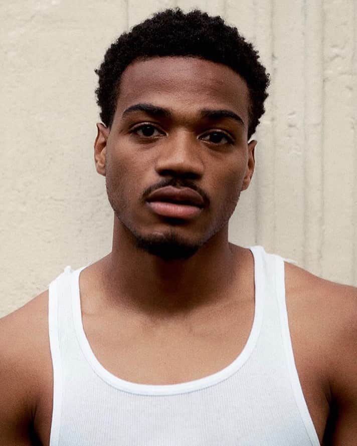 adidasのインスタグラム：「"Pressure busts pipes, so if the world keeps applying the pressure, then I believe we will be heard."⁣ ⁣ 2018 Skater of the Year Tyshawn Jones (@enwhytj) shows us that all voices are louder than one. Visit our link in bio to see why he keeps applying the pressure.⁣ ⁣ #ReadyForChange」