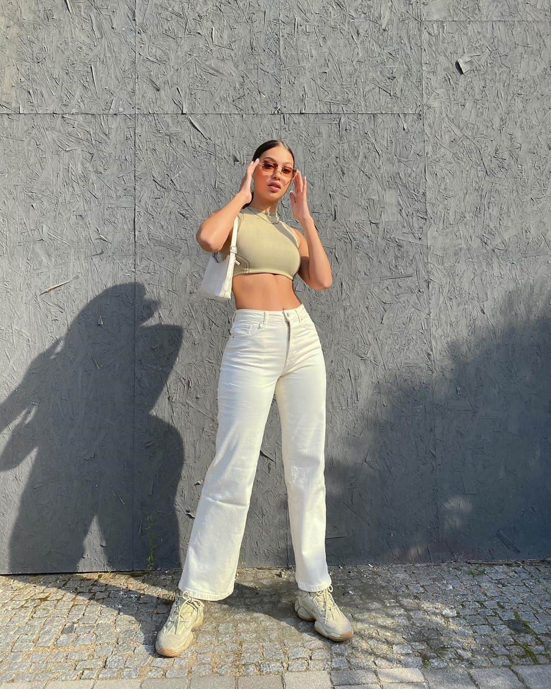 TALLY WEiJLさんのインスタグラム写真 - (TALLY WEiJLInstagram)「Weekend mode on 🔥⁠ Do it like @malinafaye and combine our Wide Leg Pant (🔎SPACOWACKIE) with your fav crop top and micro bag for ultimate 2000's vibes. ⁠ ⁠ #TALLYWEiJL #2000s #y2k #y2kstyling」9月19日 0時30分 - tally_weijl