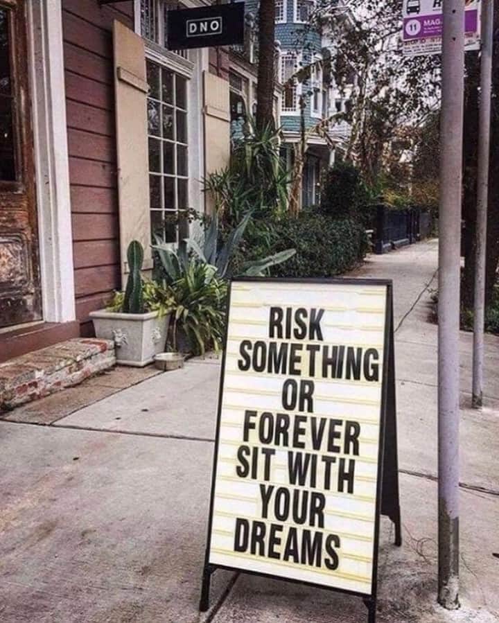 チェイサーのインスタグラム：「just a little inspo for this beautiful Friday🖤 #fridayinspo #chaserbrand」
