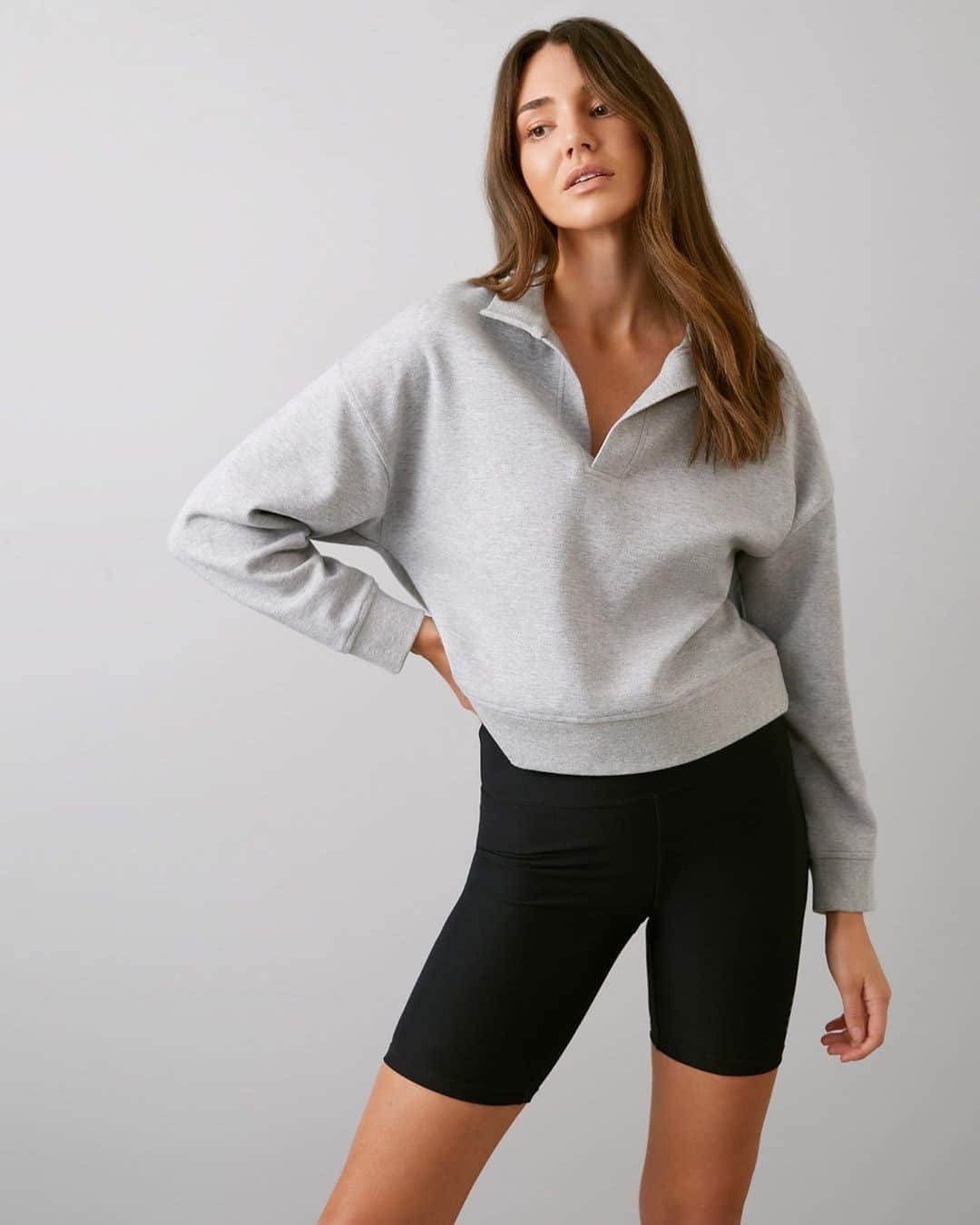 クーカイのインスタグラム：「Le Short Active et le sweat Vivien, les alliés  parfaits pour vos séances de sport et la sportive que vous êtes!  #active #activewear #kookai」
