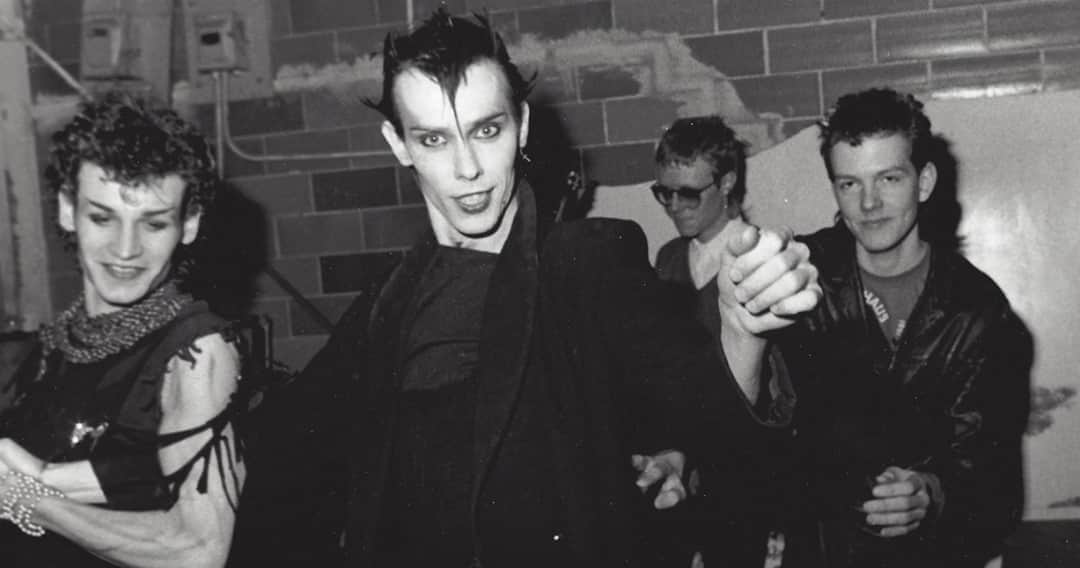 アンダーグラウンドのインスタグラム：「Merging its sonic influences from post-punk, glam rock and hard rock, goth rock differentiated itself with its striking goth subculture and continuous themes of gloom.⁠ ⁠ Widely regarded as one of the founding bands of the goth music movement is Bauhaus, who released their 1979 10 minute-long single ‘Bela Lugosi’s Dead’ in 1979. The song with its stripped drum beats, minimal but highly distorted guitar and haunting deep vocals catalysed the first wave of goth. ⁠ ⁠ Learn more about the brief history of goth rock on our blog, link in bio.⁠ ⁠ (📸: Brian Shanley)⁠ ⁠ #undergroundengland #gothrock #britishmusic #bauhaus」