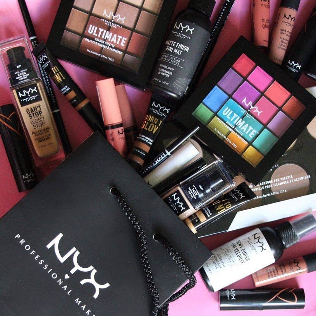 NYX Cosmeticsさんのインスタグラム写真 - (NYX CosmeticsInstagram)「Actual footage of our shopping bag after the Friends & Family sale 🙈 Score 30% off our current faves through 9/21 only at nyxcosmetics.com ✨ • #nyxcosmetics #nyxprofessionalmakeup #crueltyfreebeauty」9月19日 1時28分 - nyxcosmetics