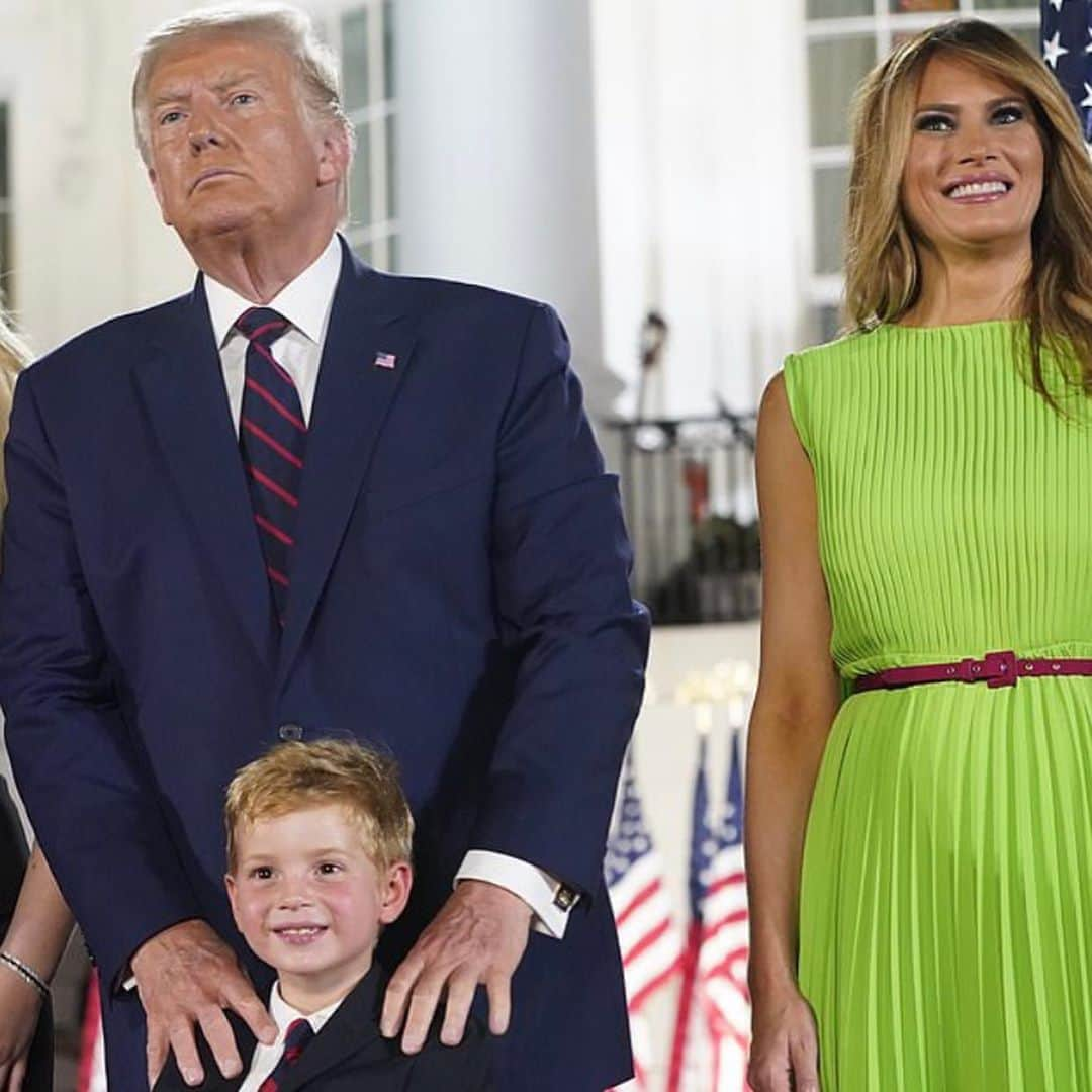 イヴァンカ・トランプさんのインスタグラム写真 - (イヴァンカ・トランプInstagram)「Some snaps taken at the White House before my RNC introduction of “grandpa” three weeks ago.  With Theo and Joseph this hyper before the speeches even began it’s a miracle they made it through the evening! We ALL left it all on the field that night, as evidenced by Theo’s expression in the last pic! 😂 (Photos: before, during, after)」9月19日 1時31分 - ivankatrump