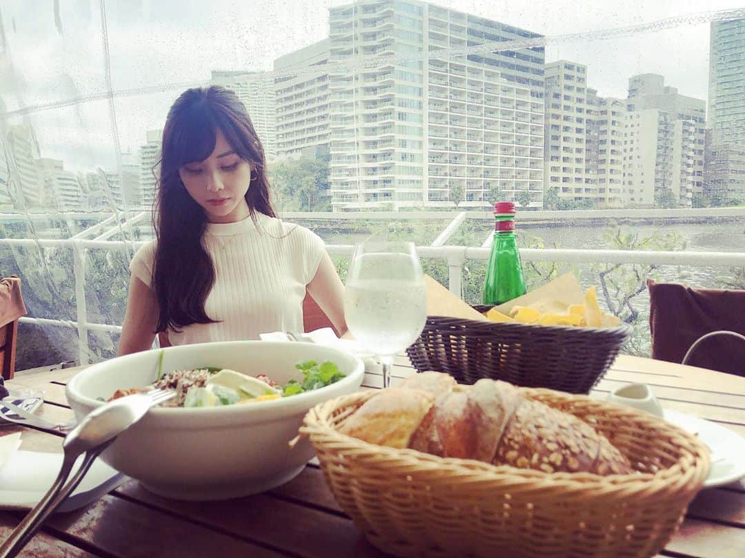 松雪彩花のグルメインスタ