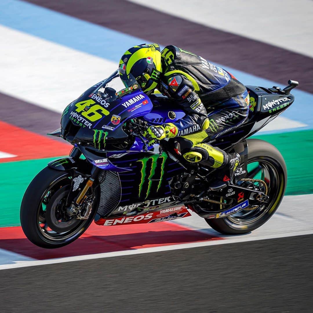 YamahaMotoGPさんのインスタグラム写真 - (YamahaMotoGPInstagram)「💬 @valeyellow46,  #EmiliaRomagnaGP Combined FP1 + FP2 Results - P15:  “We tried something different on the bike. In the morning I didn't do a lap on new tyres, I did it this afternoon. Unfortunately, I'm out of the top 10, though I improved on my Friday lap time from last week, because everybody is a lot stronger and faster, like we expected. We haven't found the right balance yet, but we will continue to work and try again tomorrow morning."  #MonsterYamaha  #MotoGP」9月19日 2時17分 - yamahamotogp