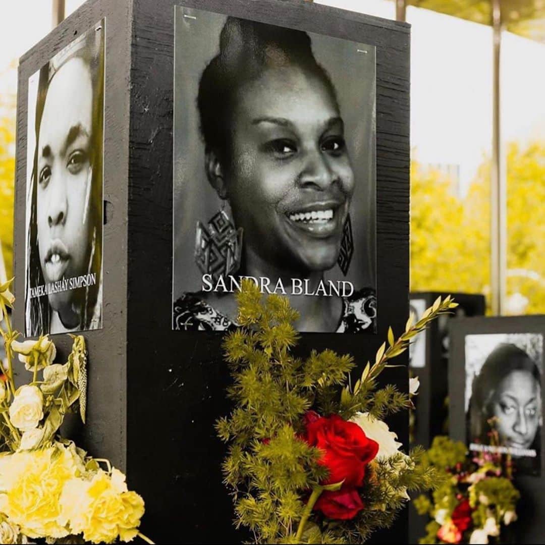 ヒル・ハーパーさんのインスタグラム写真 - (ヒル・ハーパーInstagram)「A memorial for and by the community to honor Black lives lost to racial injustice 🙏🏽 Visit @saytheirnamesmemorial  #blm #blacklivesmatter #racialinjustice」9月19日 3時24分 - hillharper