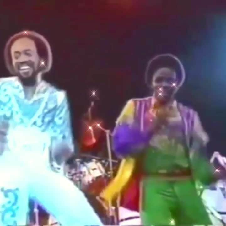 アース・ウィンド・アンド・ファイアーのインスタグラム：「#FBF to Let Your Feelings Show in Brazil in 1980.⠀ You can tell we were having so much fun. 🕺🏿On a scale of 1-10, what would you rank our wardrobe at this show? ⠀ 🎬 📽️ Aluizio Augusto」