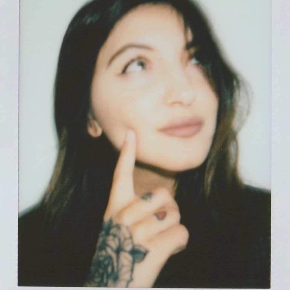 Julia Michaelsのインスタグラム：「Daydreaming about.. 🤗」