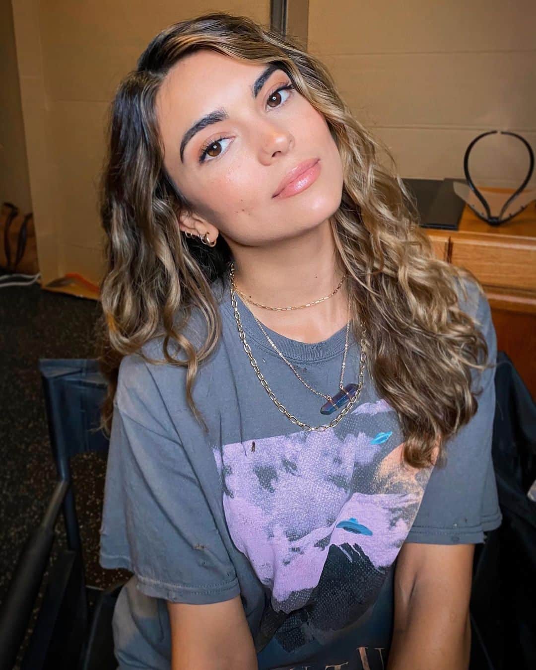 キラ・サントーロのインスタグラム：「Makin’ movies in Oklahoma! Can’t wait for you guys to see this project 🎥🎬」