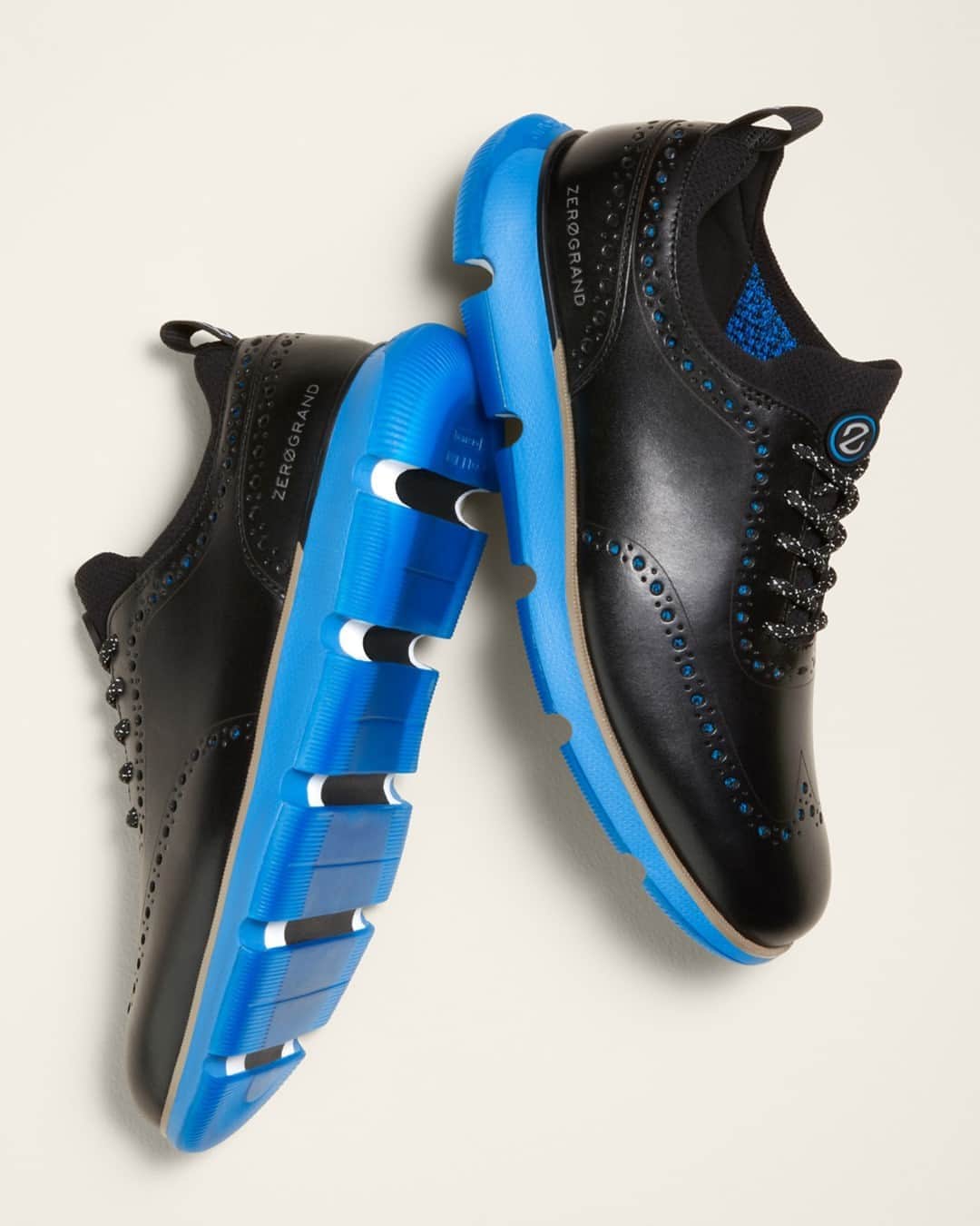 Cole Haanのインスタグラム：「We designed the 4.ZERØGRAND with a toothy, ultra flexible sole that pays tribute to our iconic ZERØGRAND oxford.」