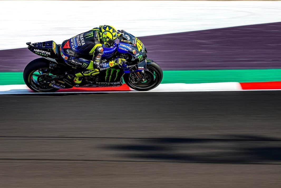 バレンティーノ・ロッシさんのインスタグラム写真 - (バレンティーノ・ロッシInstagram)「Misano World Circuit,Italy Friday,free practice 📸 @falex79 @gigisoldano」9月19日 6時04分 - valeyellow46