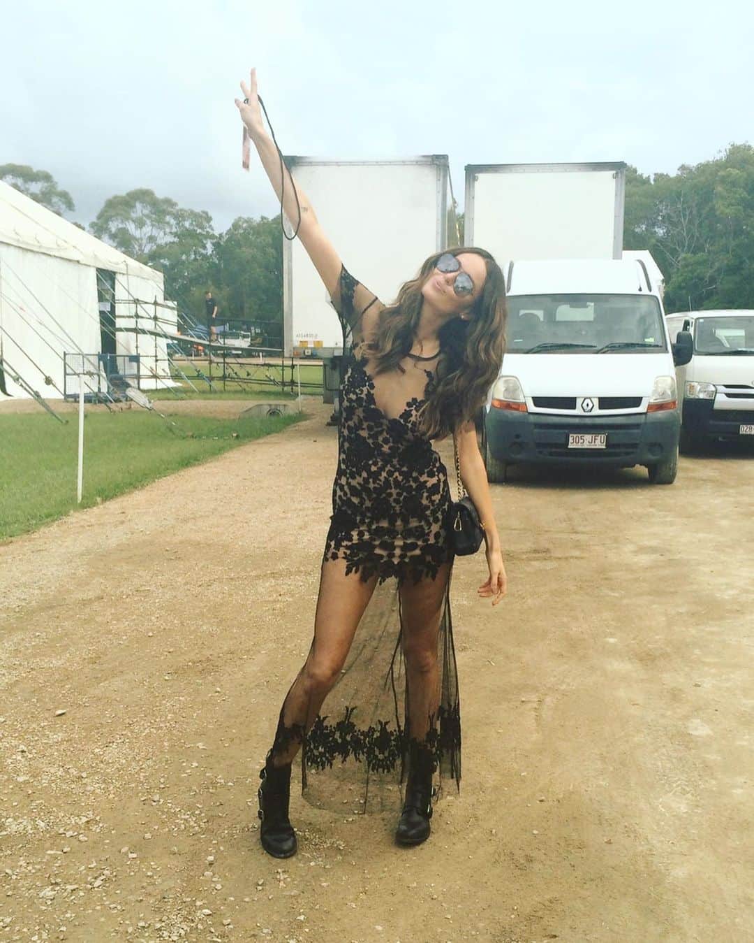 ニコール・トルンフィオのインスタグラム：「Fave music festival memory? I wish this was me this weekend 😭😭😭 I miss them so much!」
