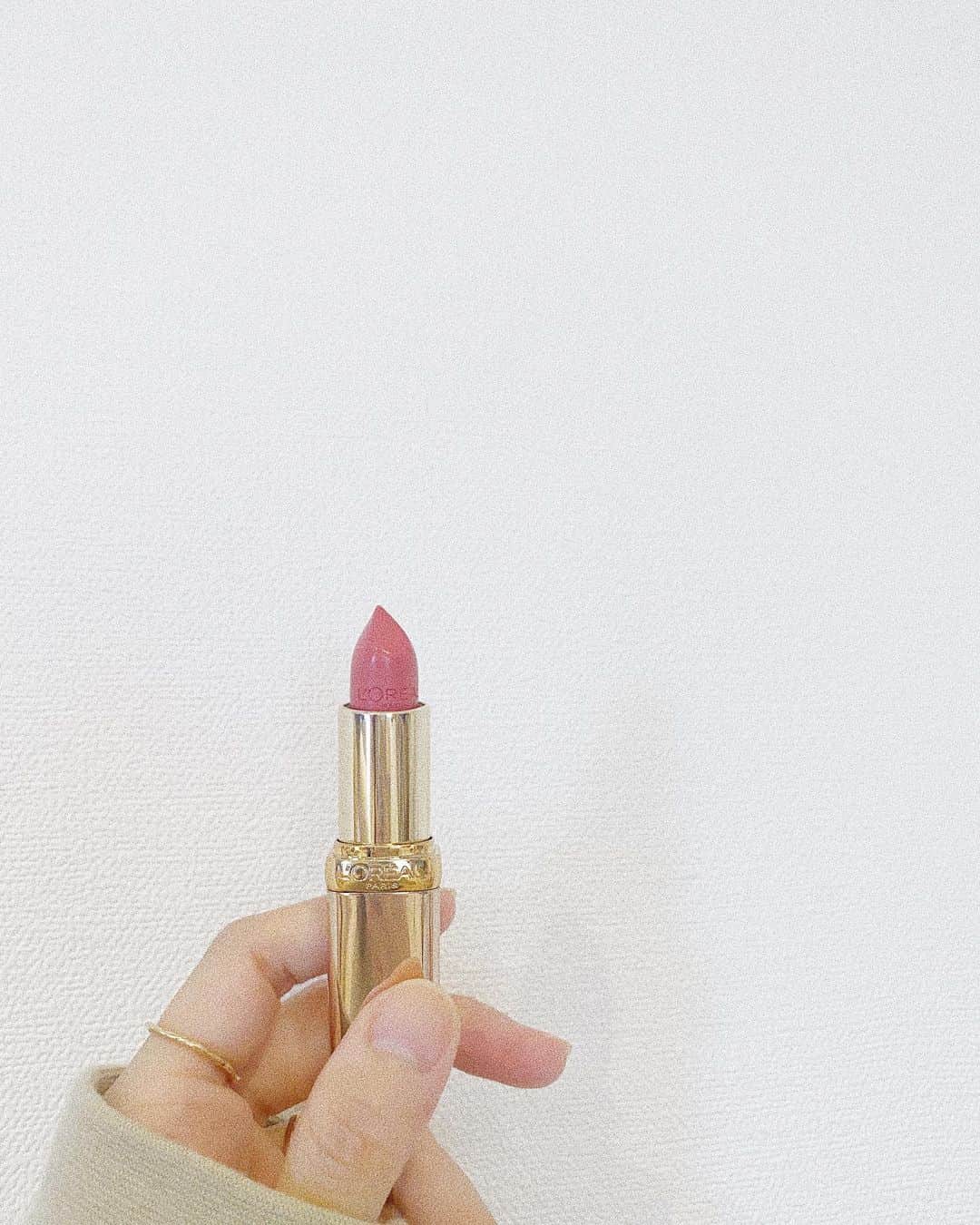 高橋愛さんのインスタグラム写真 - (高橋愛Instagram)「💗 ㅤㅤㅤㅤㅤㅤㅤㅤㅤㅤㅤㅤㅤ ㅤㅤㅤㅤㅤㅤㅤㅤㅤㅤㅤㅤㅤ 最近は、ピンクも 塗りたくなるんだ。 ㅤㅤㅤㅤㅤㅤㅤㅤㅤㅤㅤㅤㅤ ㅤㅤㅤㅤㅤㅤㅤㅤㅤㅤㅤㅤㅤ #今日のたかはしあい #ロレアルパリ #lipstick #lip #pink #ピンク #ピンクBBA」9月19日 16時23分 - i_am_takahashi