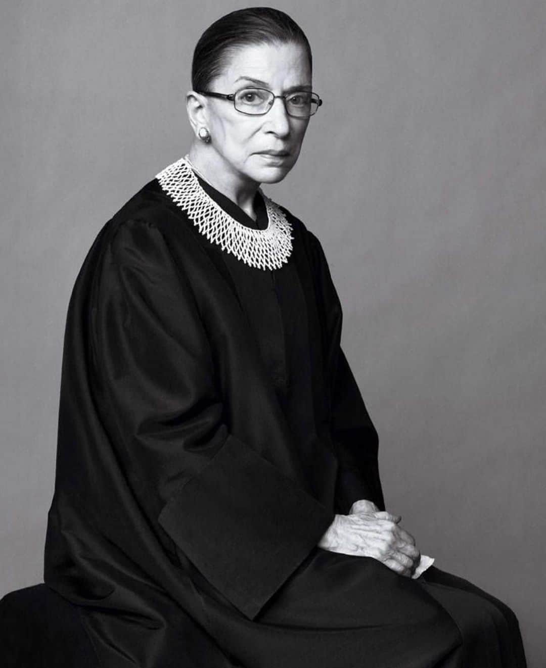 Vogue Italiaさんのインスタグラム写真 - (Vogue ItaliaInstagram)「In memory of Supreme Court Justice Ruth Bader Ginsburg, 1933-2020. Photography @ruvenafanador」9月19日 16時24分 - vogueitalia