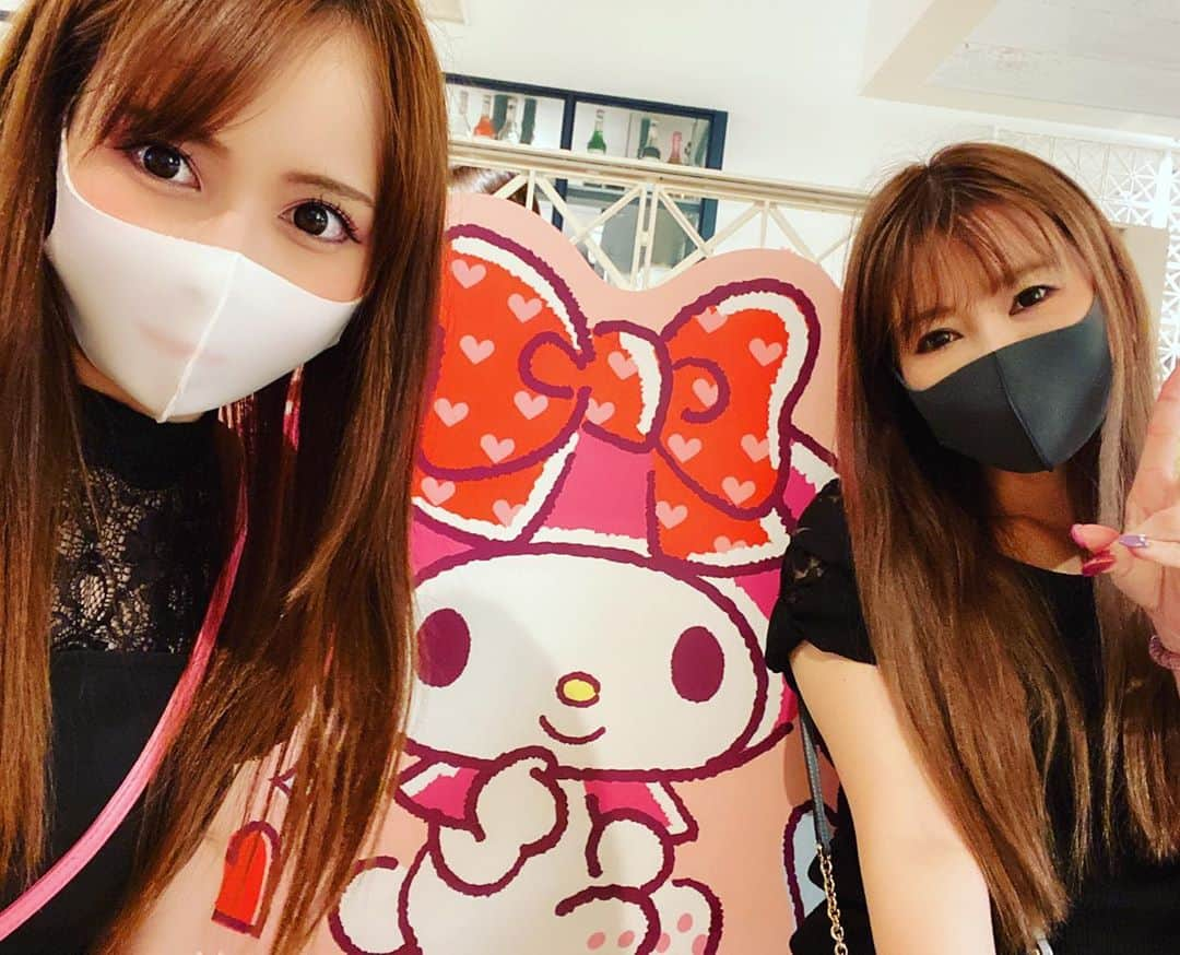 佳苗るかさんのインスタグラム写真 - (佳苗るかInstagram)「マイメロちゃんクロミちゃんピアノちゃんのカフェ💕またいってきた😍💗 ぽんちゃんと🎵 かわいかった🥰✨  #マイメロカフェ #マイメロディ #マイメロ #サンリオ #ピアノちゃん #クロミちゃん #カフェ #パンケーキ」9月19日 16時55分 - ruka_kanae