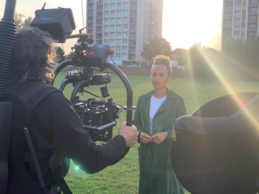 Emeli Sandéのインスタグラム：「1st day of “prayed up” video shoot went so well! Can’t wait finally to share this song with you ...coming real soon! 🙏🏽 #prayedup」