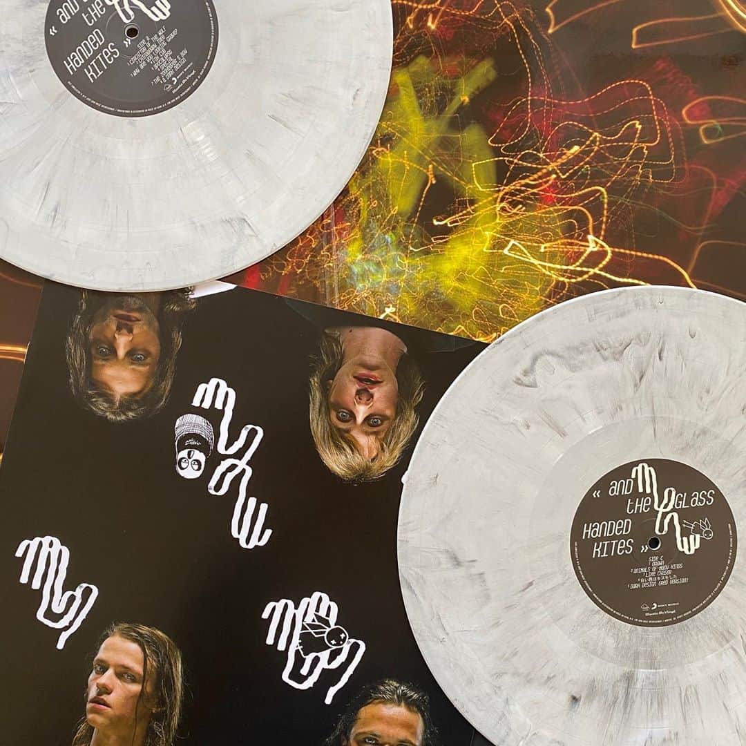 ミューのインスタグラム：「Happy Birthday 'And The Glass Handed Kites' 🪁 • The special limited anniversary reissue is released a week today as part of @recordstoreday.」