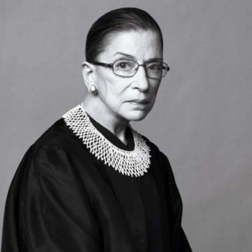 キャロル・ラドジウィルのインスタグラム：「Justice Ruth Bader Ginsburg.  • March 15, 1933 - September 18, 2020  Rest in Peace. Thank you Notorious R. B. G. 🙏」