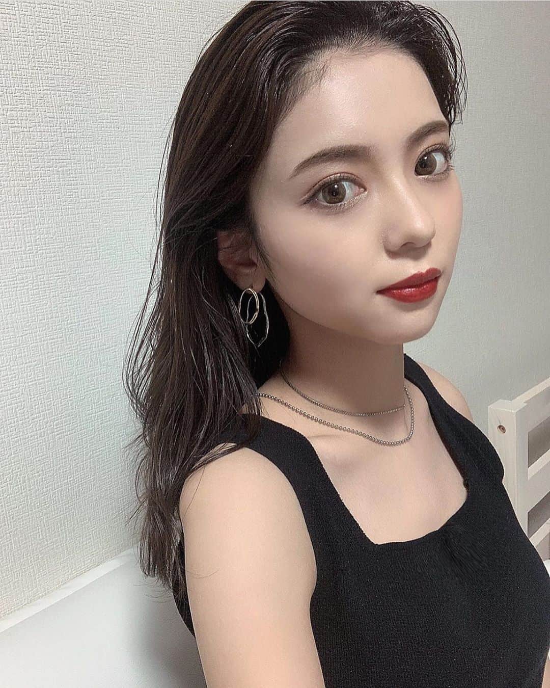 美女JAPANのインスタグラム：「どうも美女JAPANです！✨ ＊ ＊ 今回ご紹介するのはこの方‼️ ＊ ＊ ひなさん！@hh_i_ii ＊ ＊ とってもかわいい！🙈💕 スタイルもいいし、会いたい！💕 ＊ ＊ ひなさんのアカウントには他にも素敵な投稿がたくさんあります！✨ ＊ ＊ 皆さんも是非チェックしてみてね🧸 ＊ ＊ 明日の投稿もお楽しみに！！ ＊ ちなみにあなたはどんな人がタイプですか？ コメントお待ちしております💕  ＊ ＊  #色気 #可愛い #綺麗 #かわいい #写真集 #モデル #美肌 #笑顔 #スタイル抜群 #可愛い #可愛すぎ #会いたい #天使 #美女 #美人 #美しい #清楚 #スタイル #色白 #スタイル抜群 #美脚 #素敵 #カワイイ #応援」