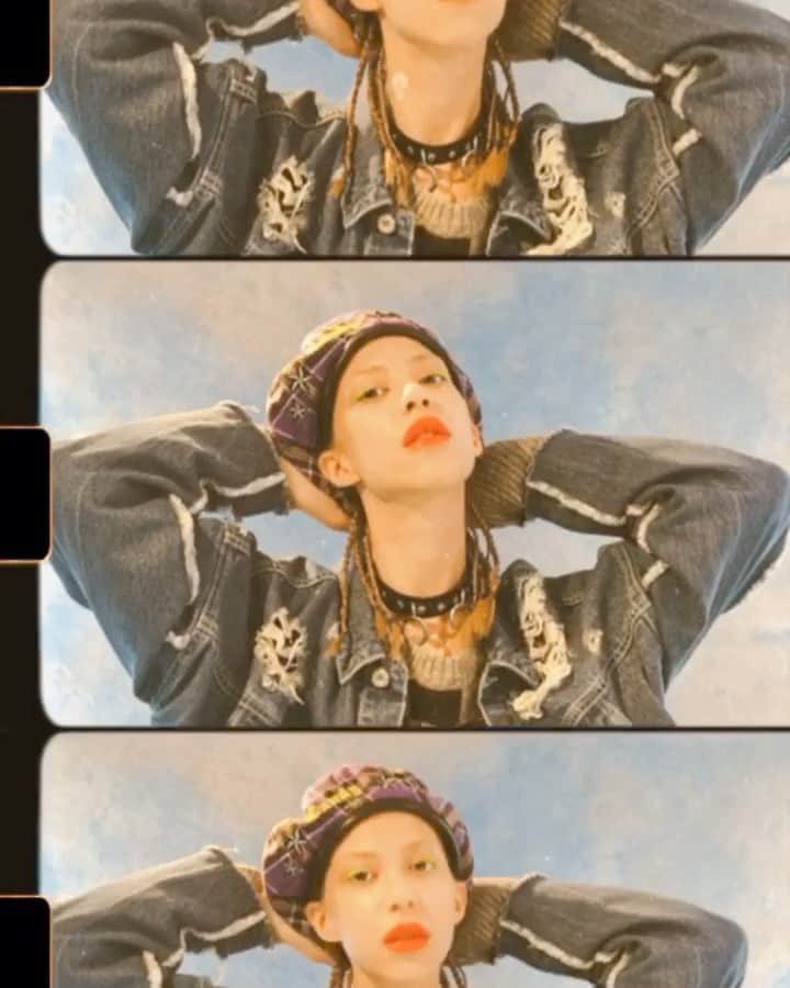 板橋よしえのインスタグラム：「. 本日正午よりCandy Stripper ONLINE STORE #candystore にて 2020 WINTER COLLECTIONのPRE ORDERがスタートします💙💜💙💜 #candystripper #candystore」