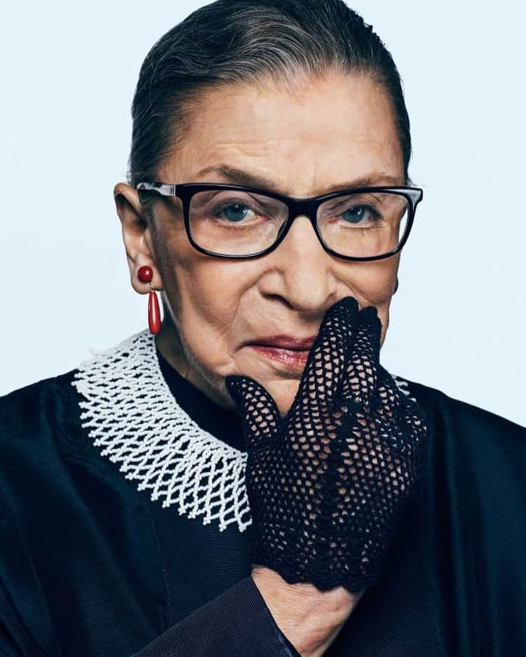 ケリー・オズボーンのインスタグラム：「The notorious RBG Rest In POWER. Thank you for making the world a better place. 😢」