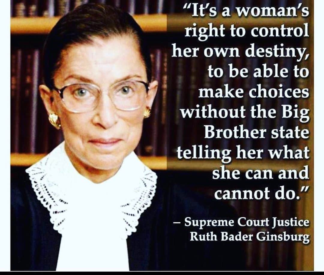 レスリー・ジョーンズさんのインスタグラム写真 - (レスリー・ジョーンズInstagram)「RIP Ruth Bader Ginsburg. You will he missed! Y’all keep saying stupid shit like you ain’t voting or it don’t matter. That shit will matter very soon!! REAL TALK!! #VOTEVOTEVOTE」9月19日 9時12分 - lesdogggg