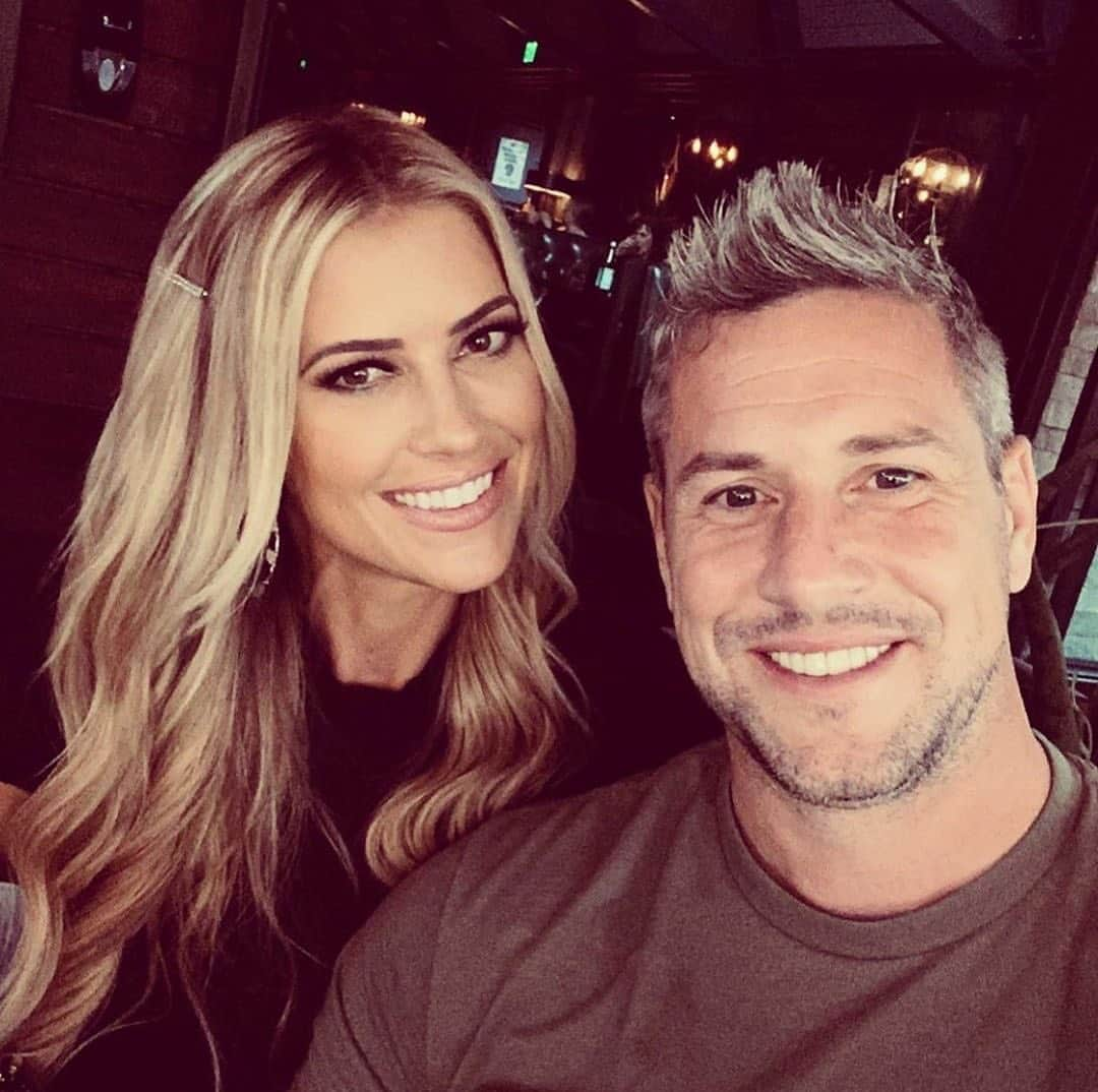 E! Onlineさんのインスタグラム写真 - (E! OnlineInstagram)「#HGTV's Christina Anstead and husband Ant have split after nearly 2 years of marriage. Her statement about their difficult decision is at the link in our bio. (📷: Instagram)」9月19日 10時00分 - enews