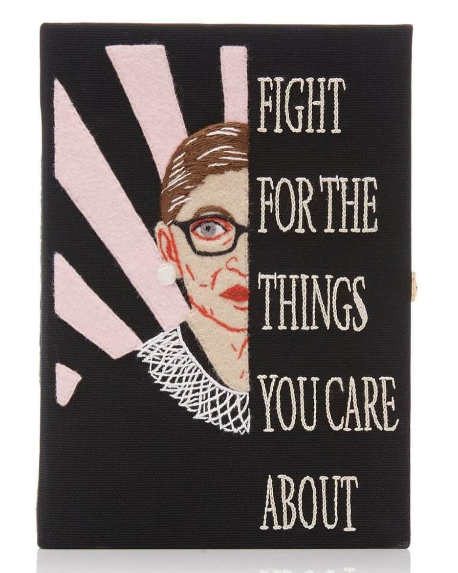 アシュレイ・ベンソンのインスタグラム：「RIP RBG 💔」