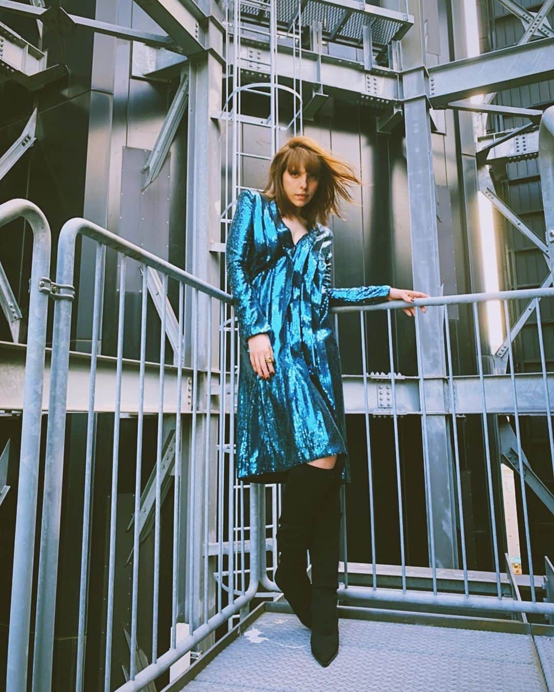 IVANさんのインスタグラム写真 - (IVANInstagram)「💠🌌💠💙💠🌌💠  青い秋色♡  #hmstudio#spangles#blue #fashion#latina#love #スパンコール♡」9月19日 10時31分 - fresanaca