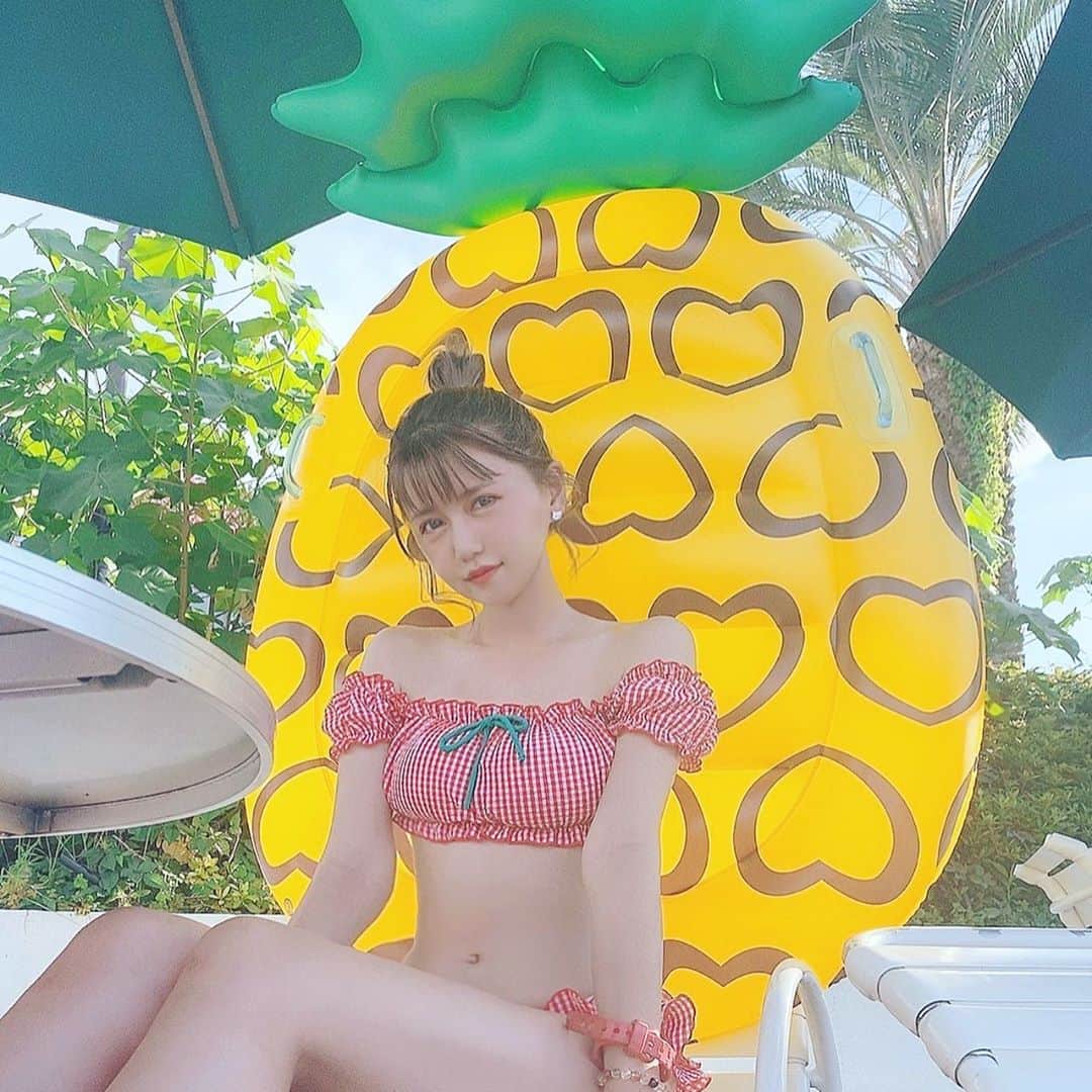 のインスタグラム：「🍍🍍🍍🍍🍍🍍🍍 パイナップルと私...♡ 🍍🍍🍍🍍🍍🍍🍍 #summer #memories #pineapple #ukiwa #過去pic #👙💕✨」