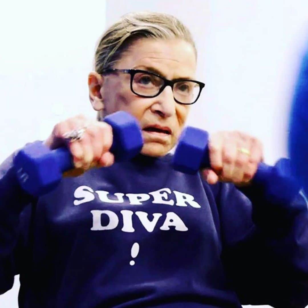 ボビー・ブラウンのインスタグラム：「What a woman. What a Shero. Thank you @ruth.bader.ginsburg for being so powerful and brilliant and loving and funny and real. #heartbroken」