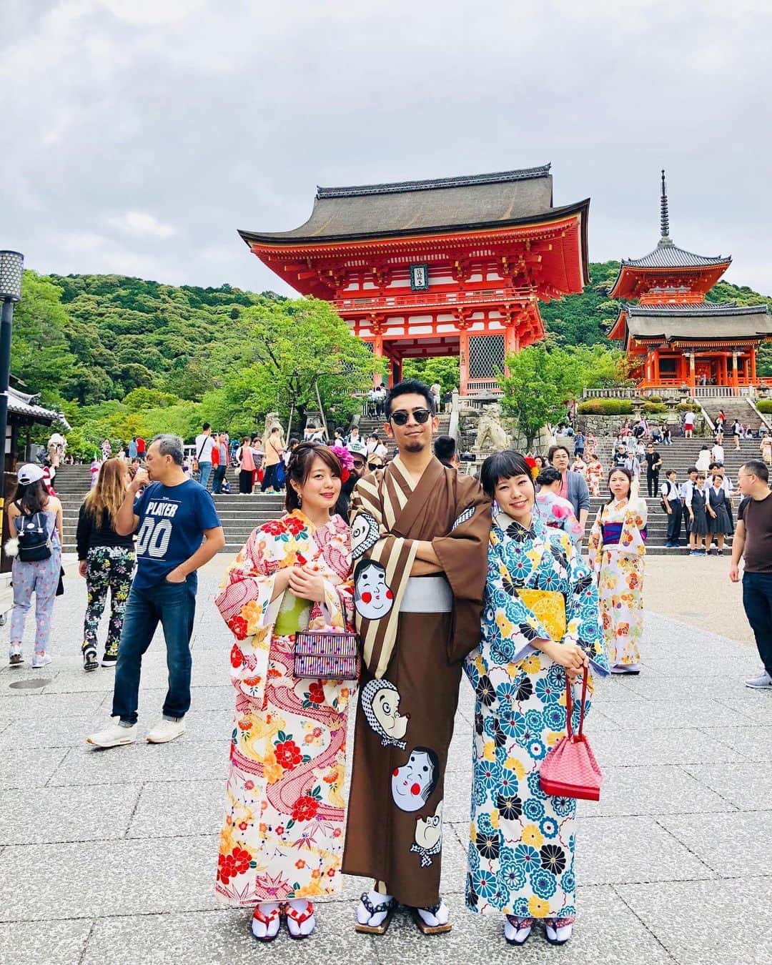 MAIKO さんのインスタグラム写真 - (MAIKO Instagram)「まいこのホーム画面📱⛩ ・ ・ ・ ・ #ツアー #京都オフ日 #京都観光 #sevenoops #けいたの着物いいなぁ🤎  #1日1うっぷす」9月19日 11時15分 - maiko_oops
