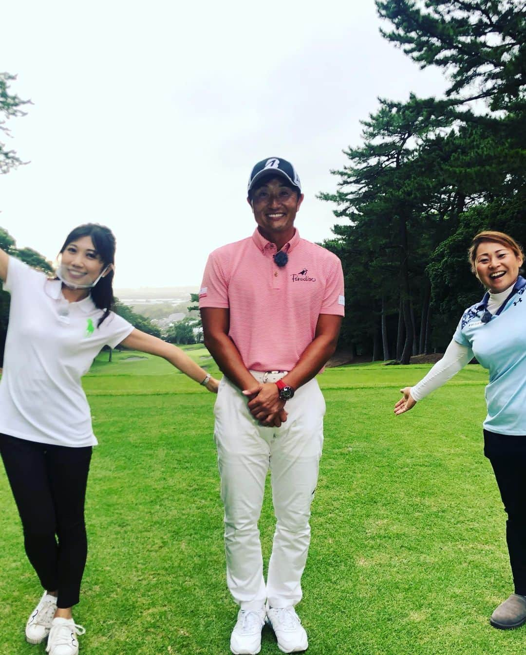 黒田菜月さんのインスタグラム写真 - (黒田菜月Instagram)「茶畑フェスか、、、🏌️‍♀️⛳️ ユピテル静岡新聞SBSレディース！ きょう午後２時から実況生中継✨ . #ゴルフ #SBSテレビ  #みなスポ @minaspo_sbs  #女子ゴルフ #ステップアップツアー #ysレディース #茶畑じゃない #フェスでもない #暑さ対策 #雨対策 #日焼け対策 #虫対策 #万全 #静岡カントリー浜岡コース @hamaoka.c」9月19日 11時10分 - nyaaatsuki_krd