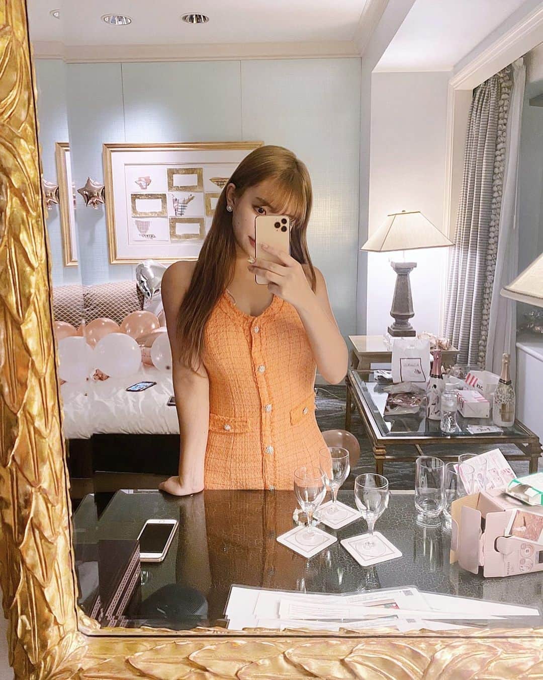 RIKAのインスタグラム：「🖼🍊」