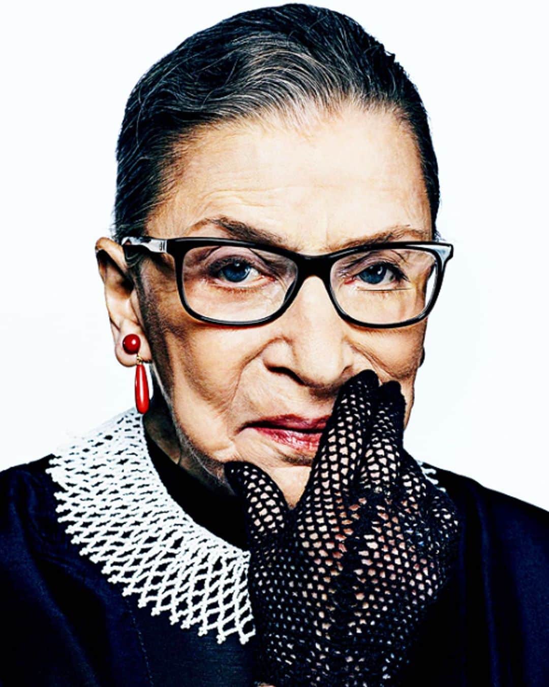 のインスタグラム：「“Women belong in all places where decisions are being made.. it shouldn’t be that women are the exception.” -Justice Ruth Bader Ginsburg   Thank you for paving the way for so many women and being our true voice for equality.  Rest In Peace, RBG❤️」