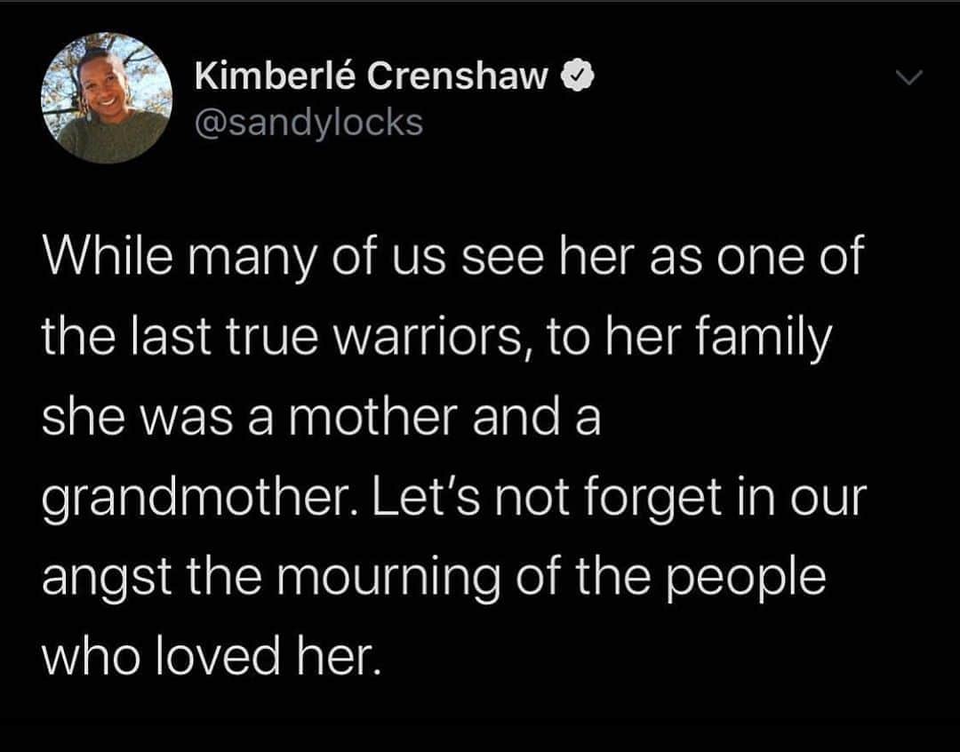 マリサ・トメイさんのインスタグラム写真 - (マリサ・トメイInstagram)「I lift up these words of @kimcremshaw, as I hold this loss  in my body, and as it moves through me . Blessed be her life, her transition , and  her legacy.  #WeGotThis #WeGotYou」9月19日 11時41分 - marisatomei