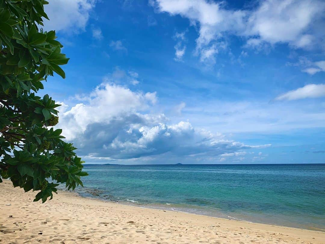 豊大槻さんのインスタグラム写真 - (豊大槻Instagram)「#miyakojima  #beach  #宮古島  #ビーチ  #夏の景色」9月19日 12時21分 - yutakachi