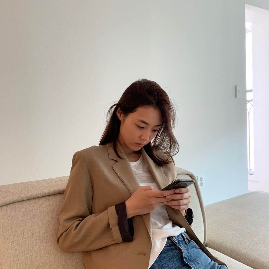 イ・ヨニのインスタグラム：「.」