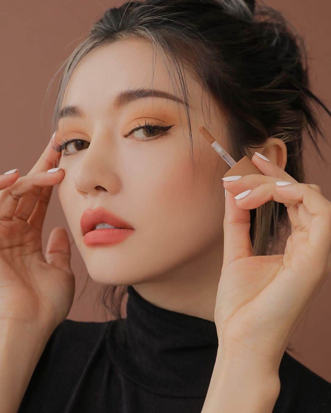 3CE Official Instagramさんのインスタグラム写真 - (3CE Official InstagramInstagram)「#Comingsoon 2020년 9월 21일 월요일 출시 3CE LIQUID PRIMER EYE SHADOW 리얼 매트 피니쉬, NO가루날림, NO크리즈 지속력좋은 리퀴드 프라이머 아이 섀도우🤎 - 2020/09/21 Launching Real matte liquid shadow with thin and clear color and long-lasting crease-free eye makeup🤎 #3CE #3CE_New」9月19日 18時04分 - 3ce_official
