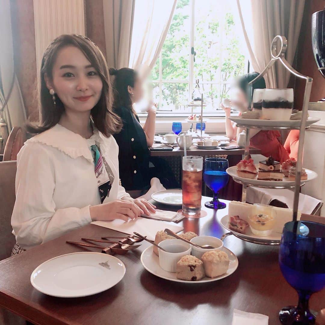高橋優里花のインスタグラム：「🤍la maison kioi🤍 優雅なひと時を過ごしました！  #lamaisonkioi #アフタヌーンティー #afternoontea  #紅茶　#tea #永田町　#ラメゾンキオイ #赤坂プリンスクラシックハウス」