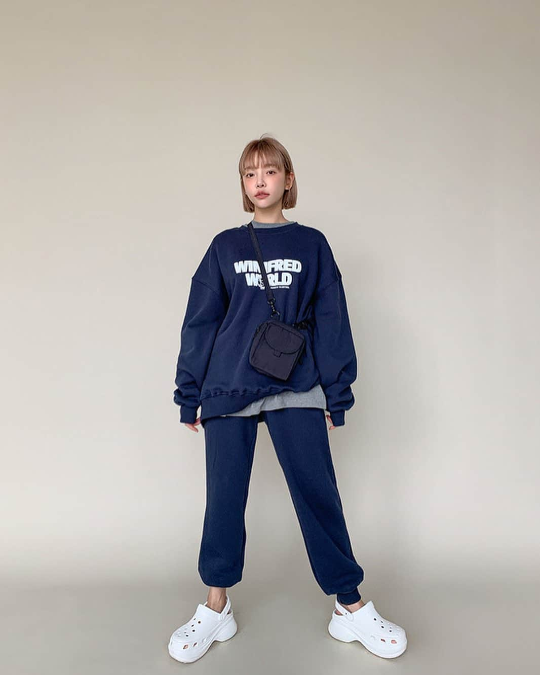 Official STYLENANDAさんのインスタグラム写真 - (Official STYLENANDAInstagram)「Nanda wonder'FALL' week🍂 #stylenanda #nandamade」9月19日 12時42分 - houseof3ce