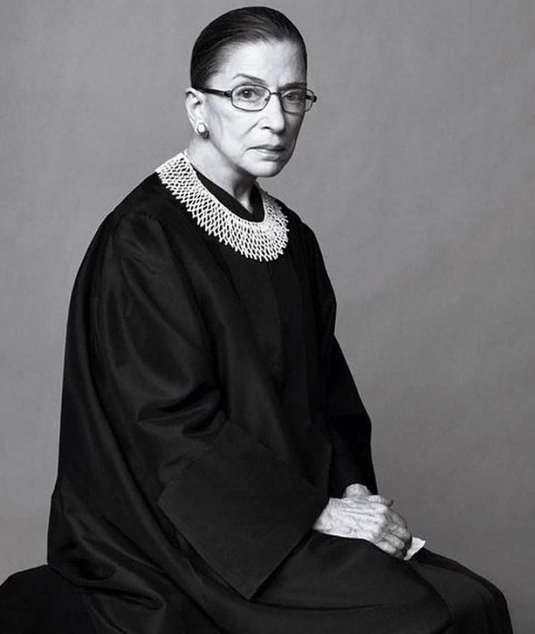 クリッセル・リムさんのインスタグラム写真 - (クリッセル・リムInstagram)「Thank you Ruth Bader Ginsburg for your service and for paving the way for so many women! Thank you for devoting your entire career to fighting for equality for women. A tremendous loss for our country 😓. Rest In Peace 🙏🏻  "Women will have achieved true equality when men share with them the responsibility of bringing up the next generation."  #ruthbaderginsburg」9月19日 12時48分 - chrisellelim