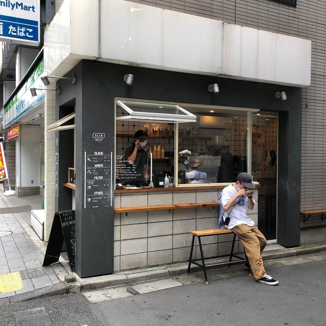 ABOUT LIFE COFFEE BREWERSのグルメインスタ