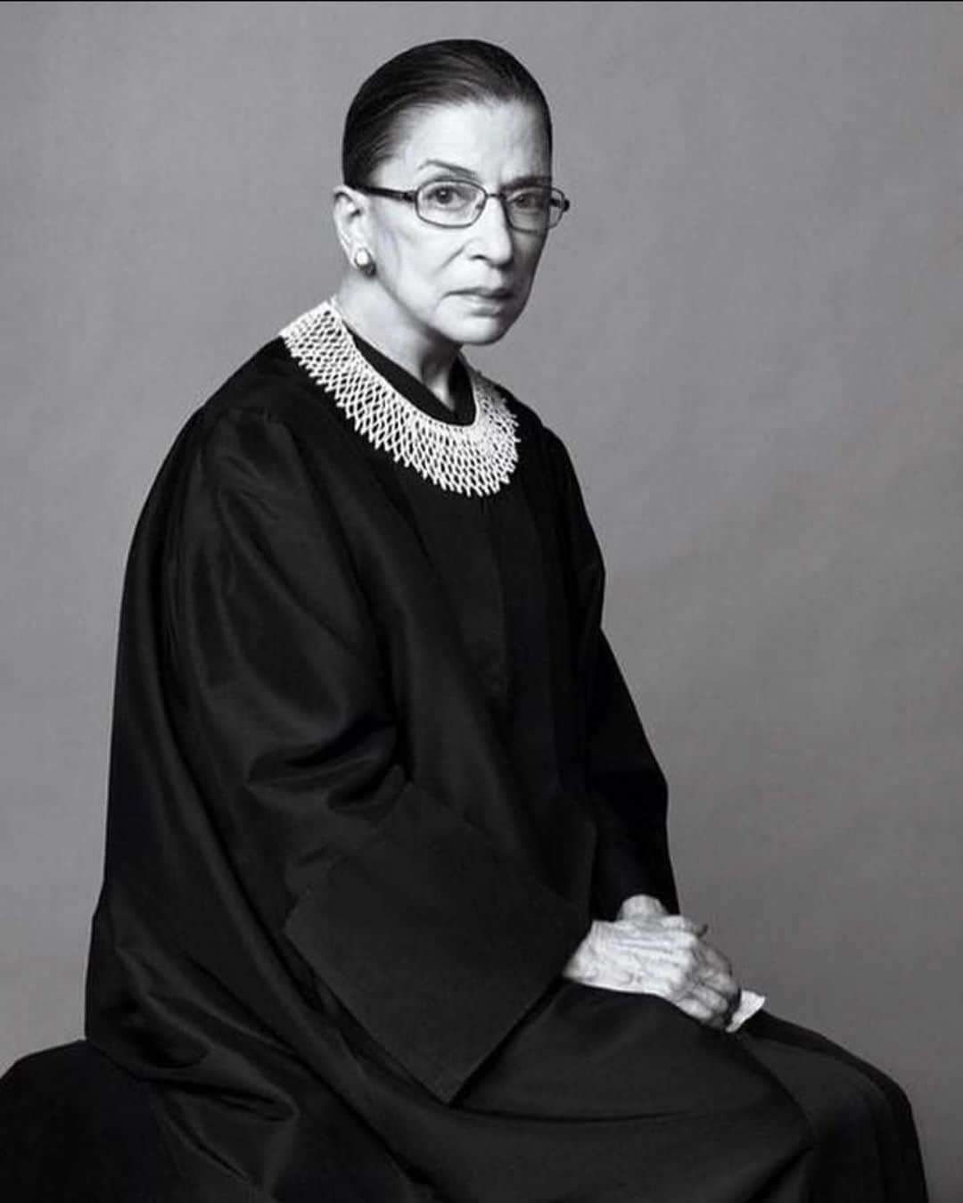 マーク・ジェイコブスさんのインスタグラム写真 - (マーク・ジェイコブスInstagram)「Thank you for everything. An extraordinary human being. Notorious RBG Rest In Peace. SUPREME Court Justice Ruth Bader Ginsburg」9月19日 14時09分 - themarcjacobs