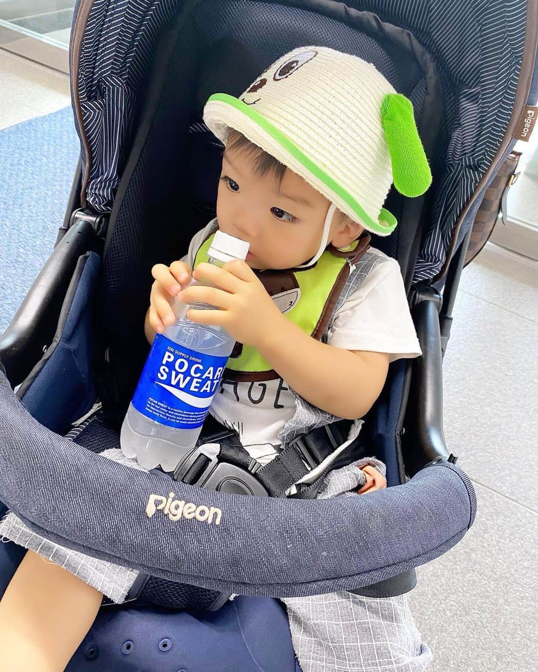 Momoeのインスタグラム：「#happy #家事 #育児 #family #家族 #boy #smile #男の子 #息子 #code #love #lucky #kids #子供 #thankyou #宝物 #ベビー #fashion #follow #心 #縁 #パパ #ママ #家族写真 #男の子ママ #赤ちゃん」