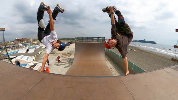 安床武士のインスタグラム：「Doubles with Ganaha!! He is top vert skater since 1996 to 2000. also he competed NISS and ASA🔥 我那覇君と23年ぶりにダブルス！ 当時は一緒に海外遠征も行っていました。 一緒にダブルロケットインバート出来る日がくるなんて純粋に嬉しい！ 🎥 #gopromax . @usdskates  @goodskates_inc  @canamonroad_japan  @lzbn_official  @papasu1048  #usdskates #usdaeon #rollerblading #inlineskate #aggressiveinline #takeshiyasutoko #インラインスケート #ローラーブレード #安床武士」