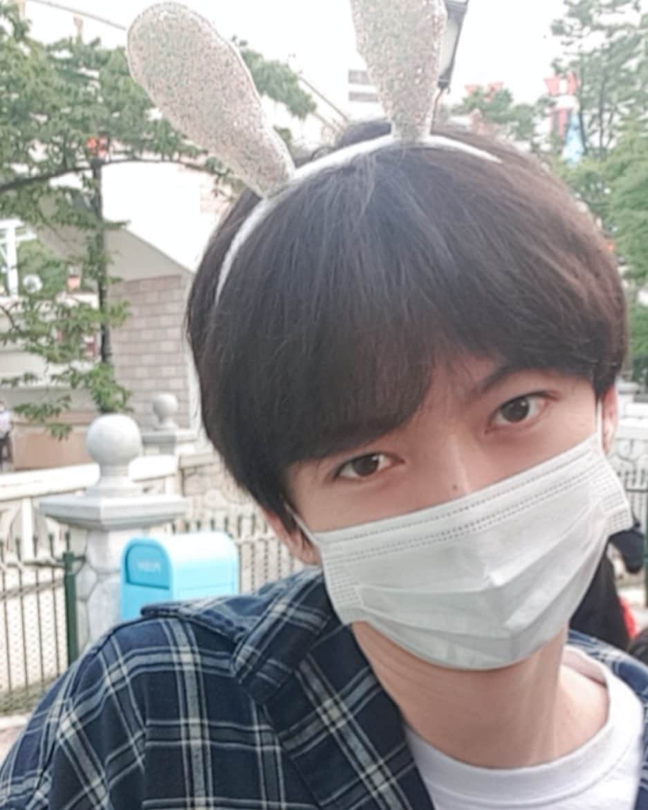 キム・ソヌンのインスタグラム：「🐰😘🐻」